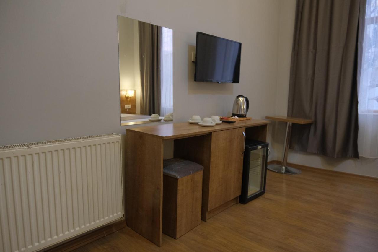 Adamantides Hotel Isztambul Kültér fotó